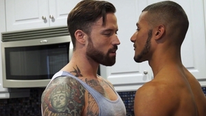 SayUncle Labs: Dominic Santos amongst Jordan Levine