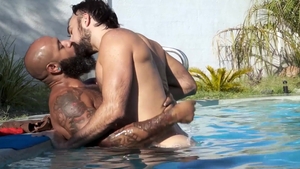 SayUncle Labs - Leo Forte closeup flirt sex tape